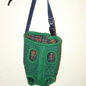 Pet Supplies Pet Carrier with paws out